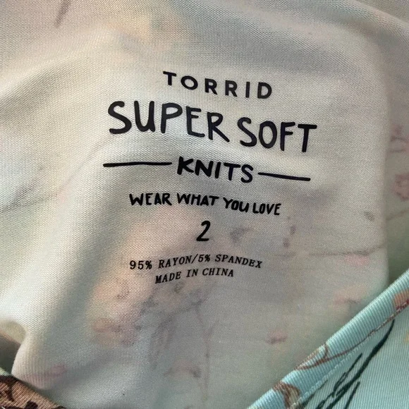 Torrid Super Soft Floral Cold Shoulder Dress| Size 2X | Easy Care - Picture 4 of 8